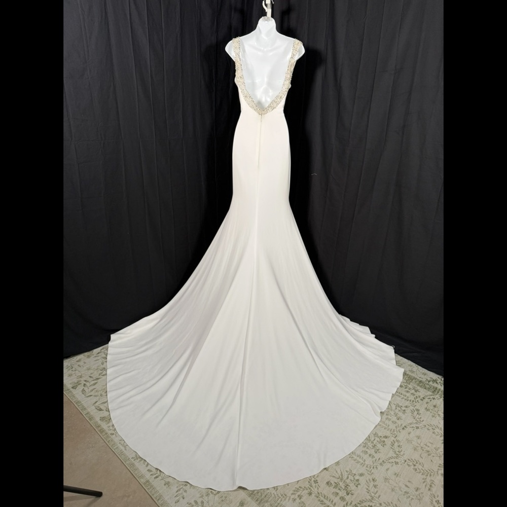 Pronovias Olalde - Picture 6 of 8